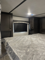 New 2025 Bison Trailers TH81315B.S. ST COMBO Horse Trailer
