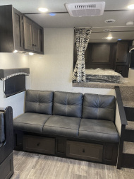New 2025 Bison Trailers TH81315B.S. ST COMBO Horse Trailer