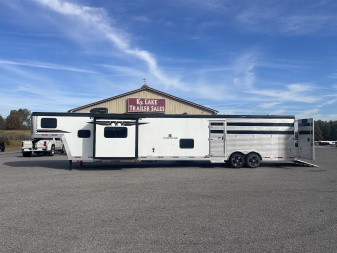 New 2025 Bison Trailers TH81315B.S. ST COMBO Horse Trailer