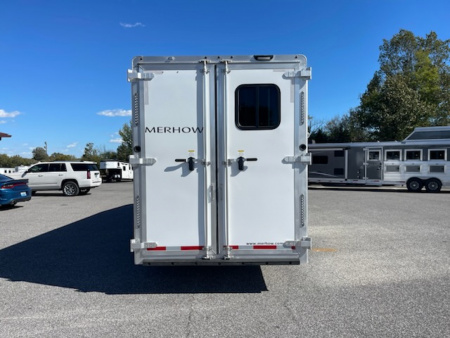 New 2025 Merhow Bronco 4H SL GN Horse Trailer