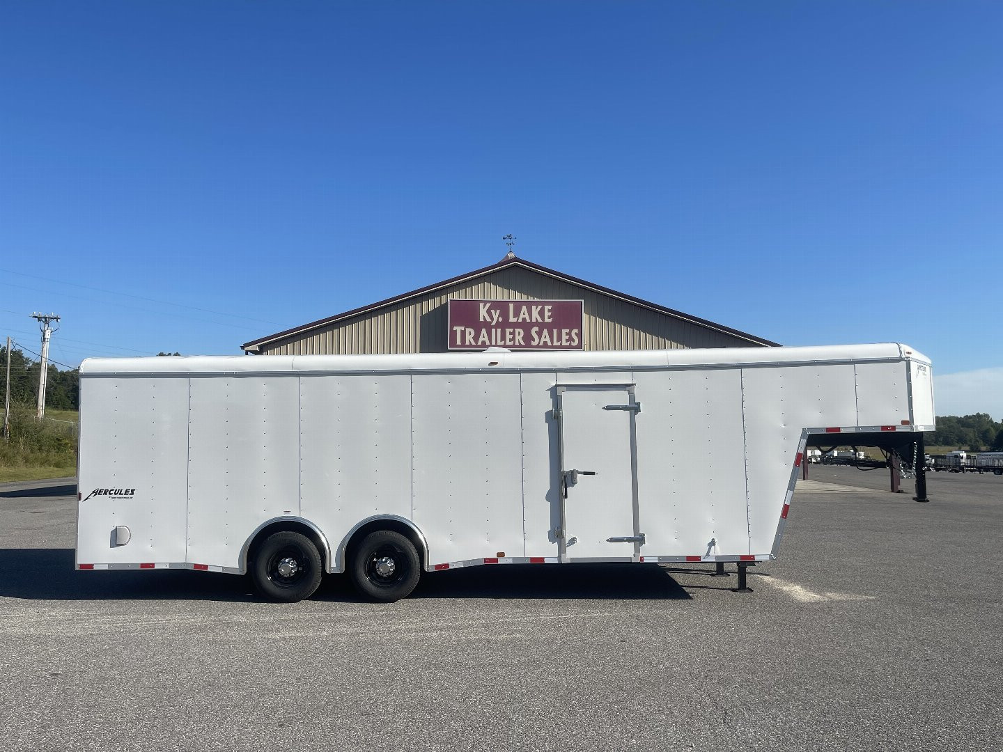New 2025 HOMESTEADER TRAILER G32H2 Cargo / Enclosed Trailer
