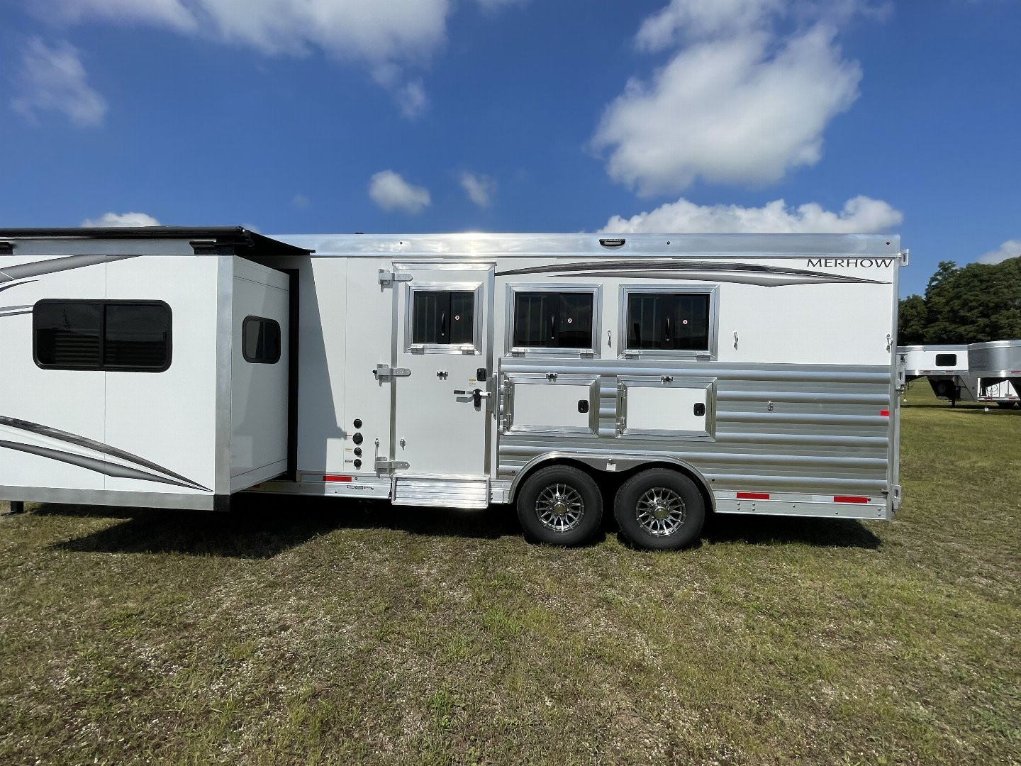 New 2025 Merhow Trailers 8313 RWS Horse Trailer