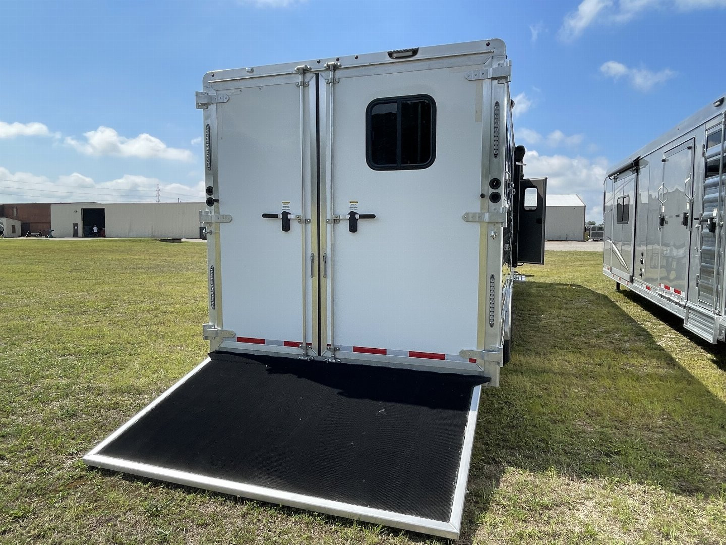 New 2025 Merhow Trailers 8313 RWS Horse Trailer