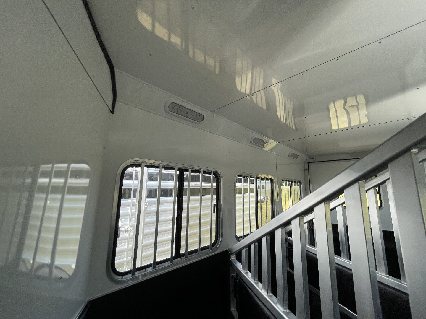 New 2025 Merhow Trailers 8313 RWS Horse Trailer