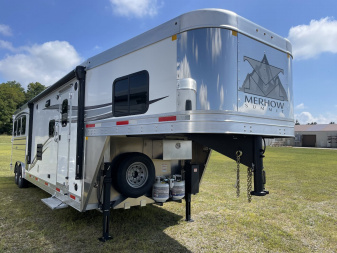 New 2025 Merhow Trailers 8313 RWS Horse Trailer