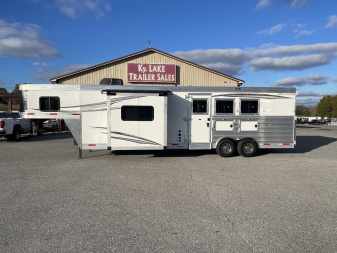 New 2025 Merhow Trailers 8313 RWS Horse Trailer