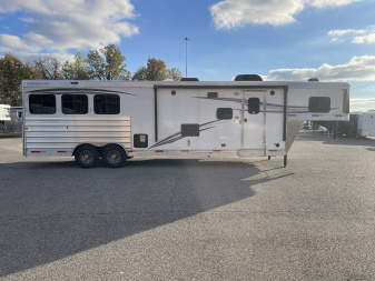 New 2025 Merhow Trailers 8313 RWS Horse Trailer