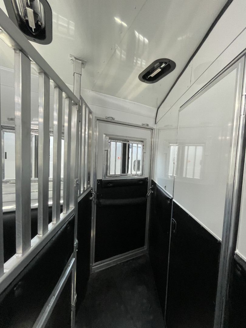 New 2025 Merhow Trailers 8312-A RKS Horse Trailer