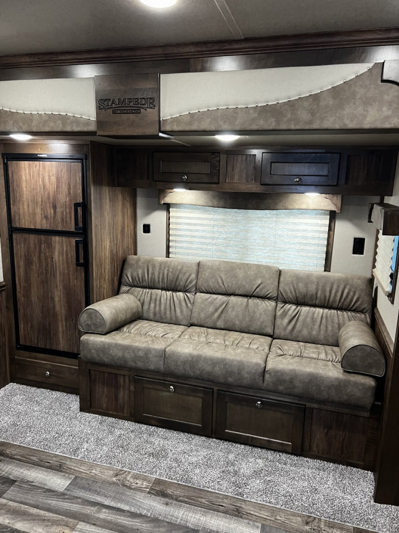 New 2025 Merhow Trailers 8312-A RKS Horse Trailer