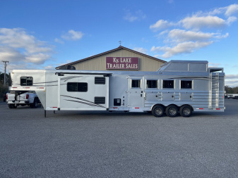 New 2025 Merhow Trailers 8416-A RWS SIDE LOAD Horse Trailer
