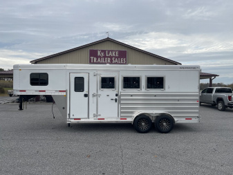 Used 2024 Merhow Bronco 3H GN Slant Load Horse Trailer