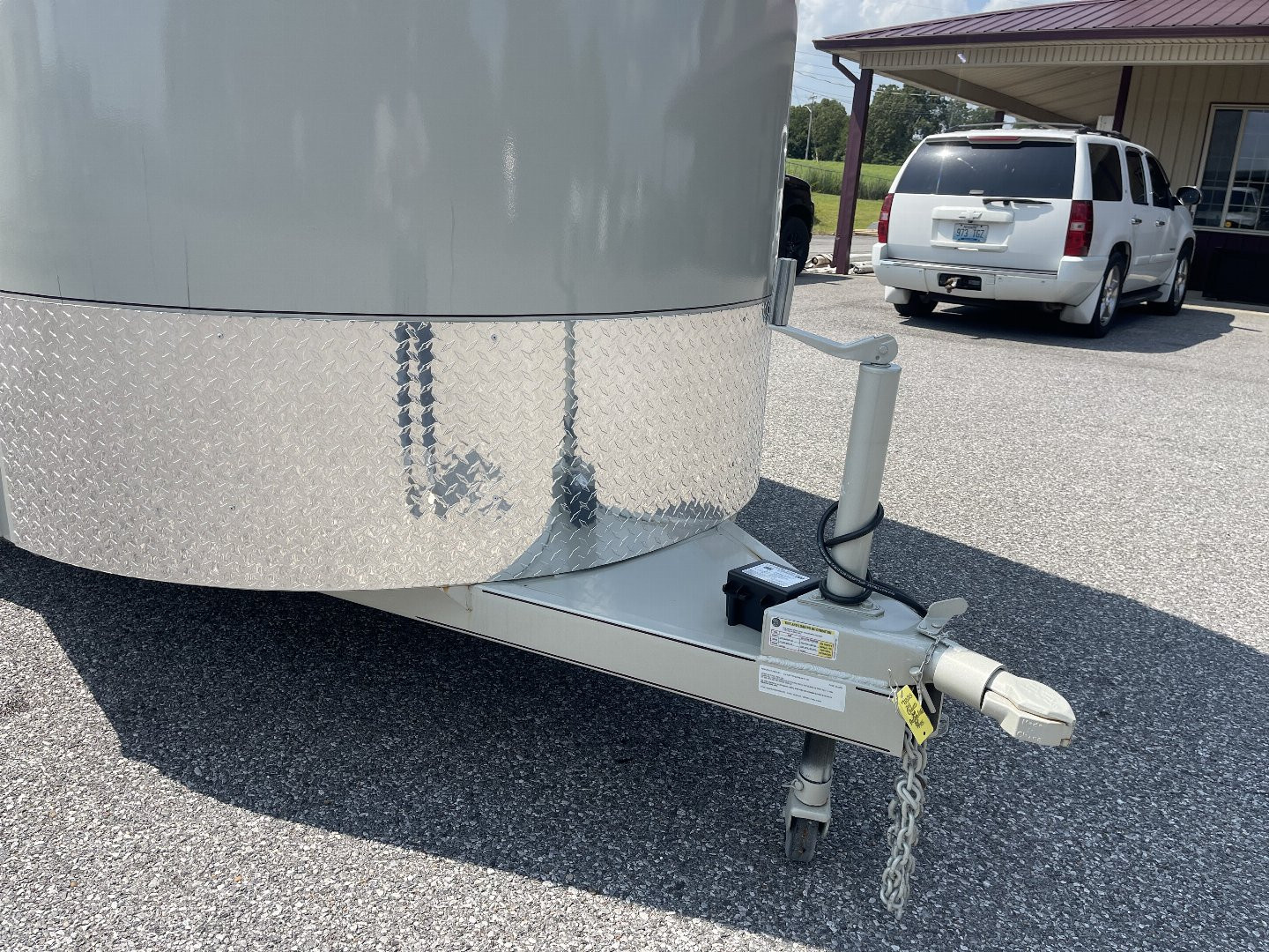 New 2024 Calico Trailers 3H BP Horse Trailer