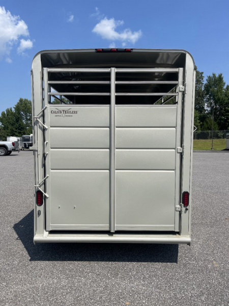 New 2024 Calico Trailers 3H BP Horse Trailer