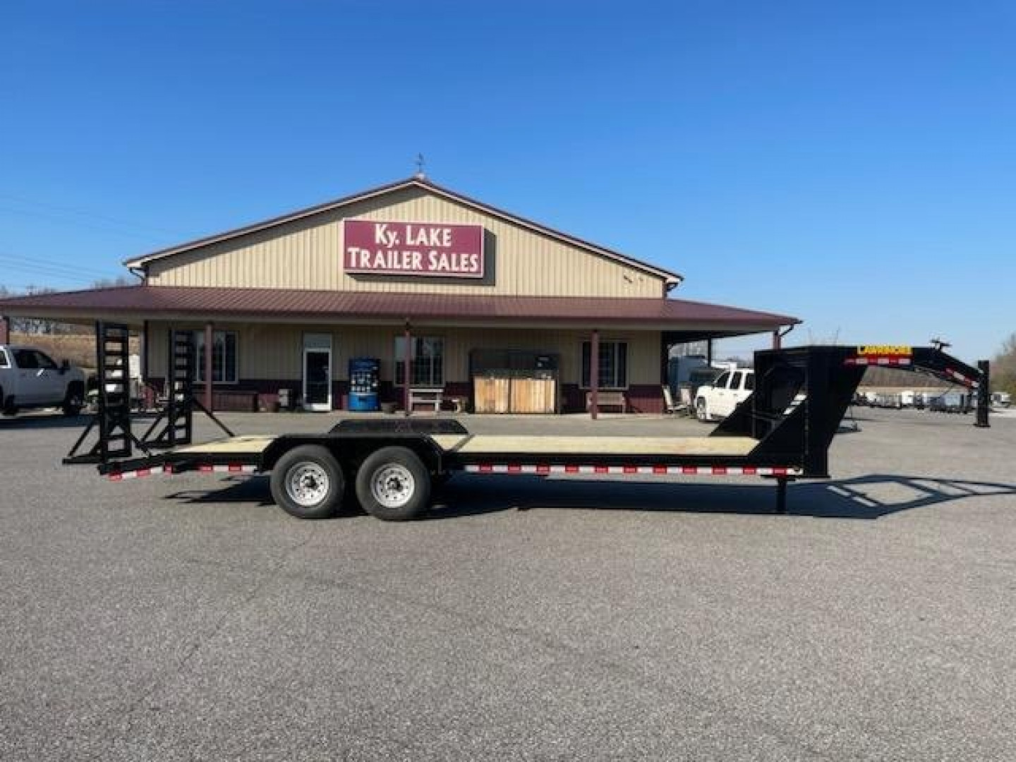 New 2024 Lawrimore 83 X 24' GN Equipment Trailer