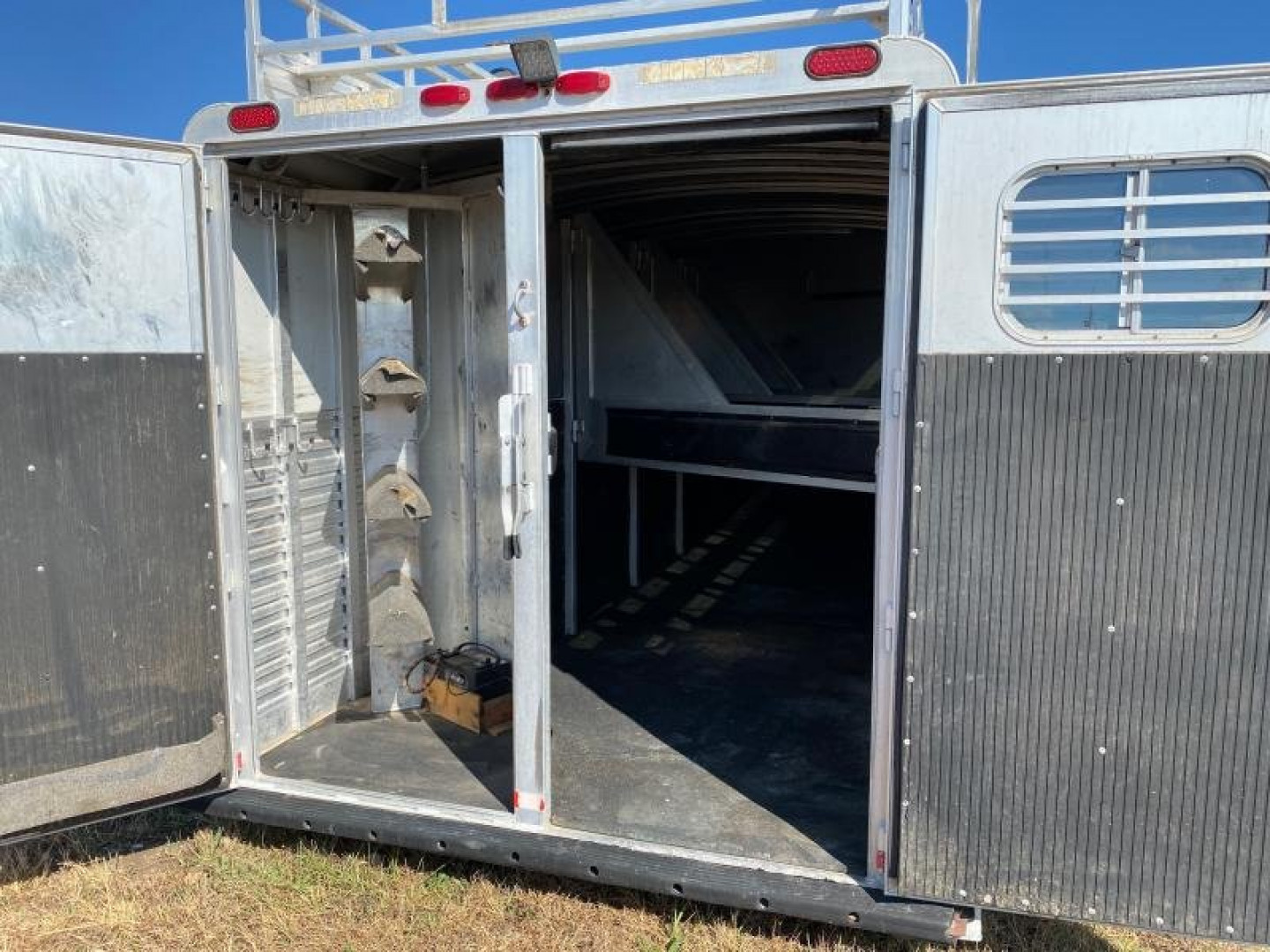 Used 1999 C and C Trailers 4 horse Horse Trailer