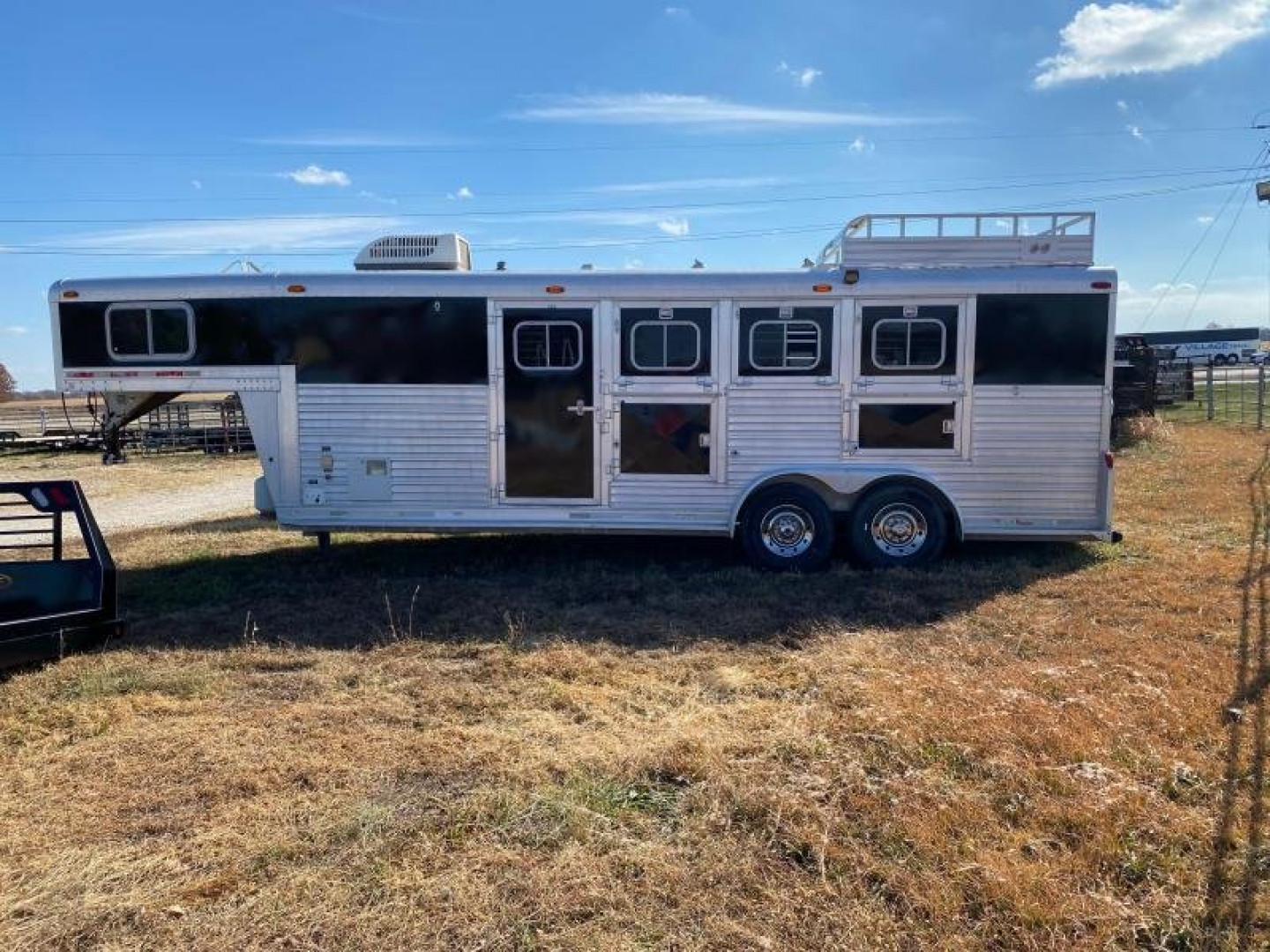 Used 1999 C and C Trailers 4 horse Horse Trailer