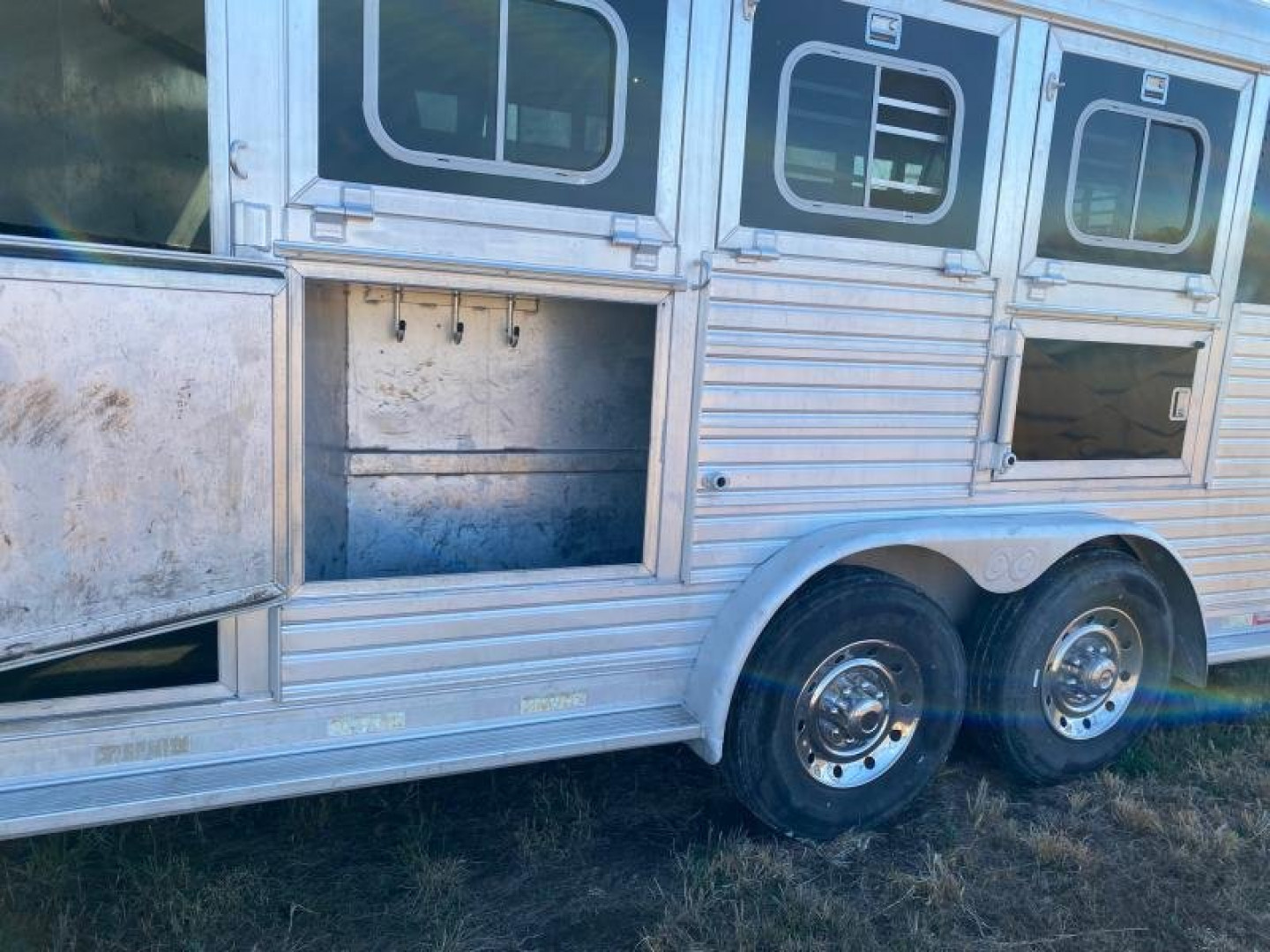 Used 1999 C and C Trailers 4 horse Horse Trailer