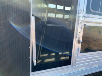 Used 1999 C and C Trailers 4 horse Horse Trailer