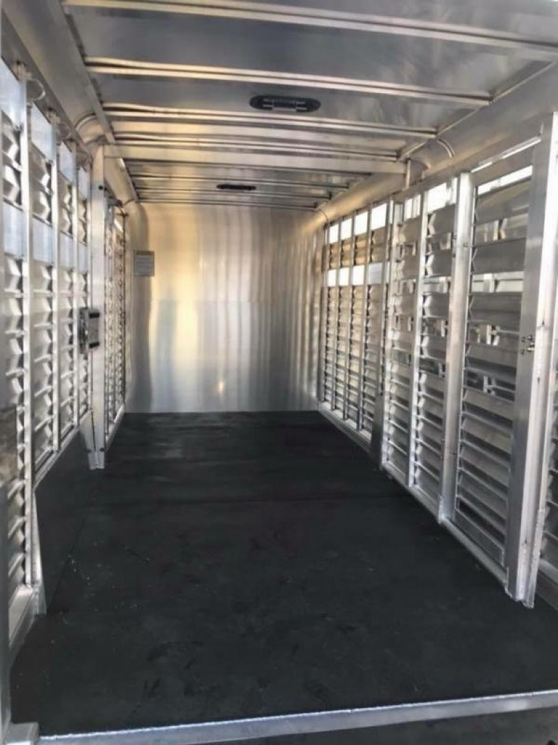 New 2018 Kiefer Built Stock Combo Livestock Trailer