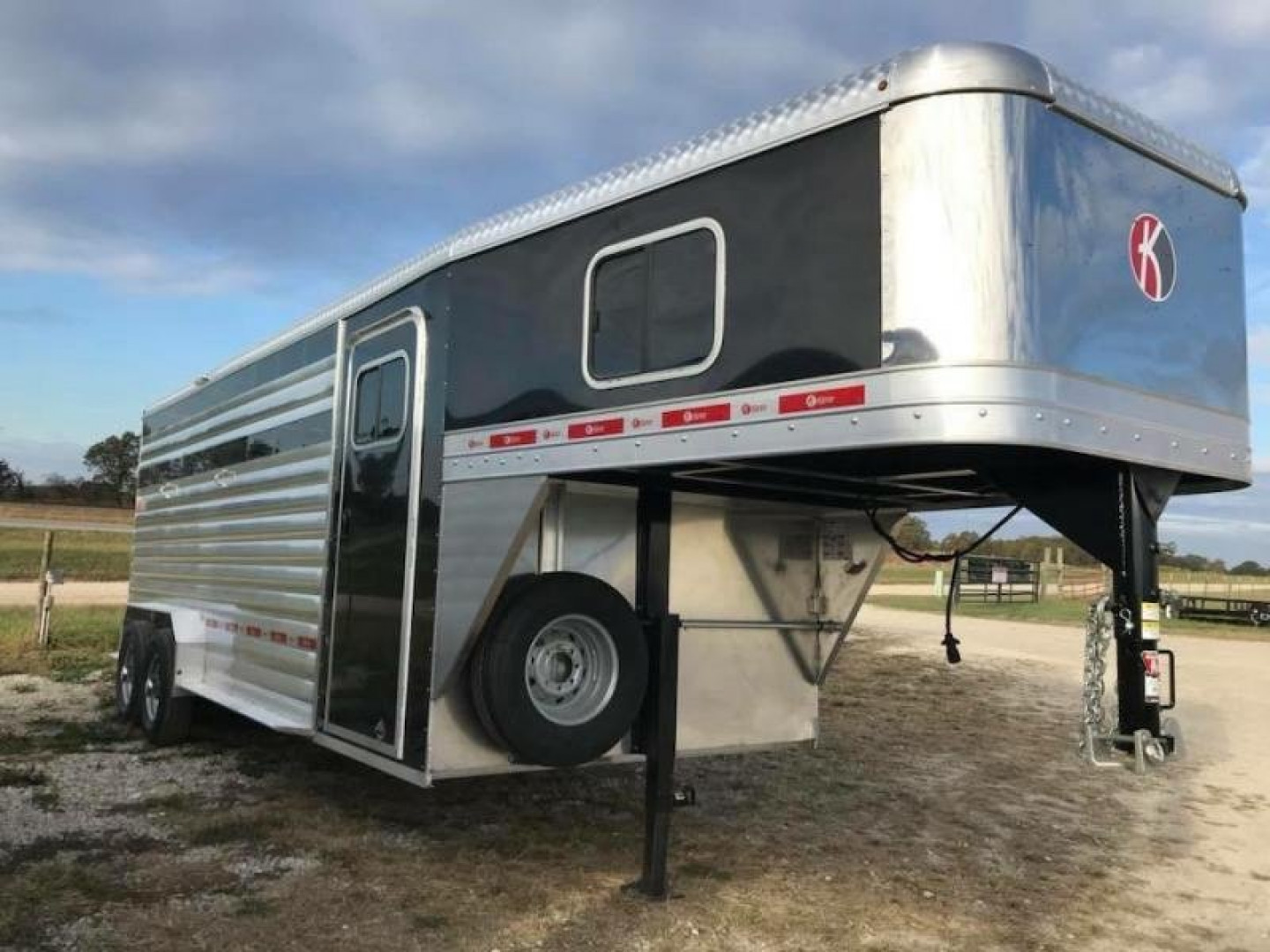 New 2018 Kiefer Built Stock Combo Livestock Trailer