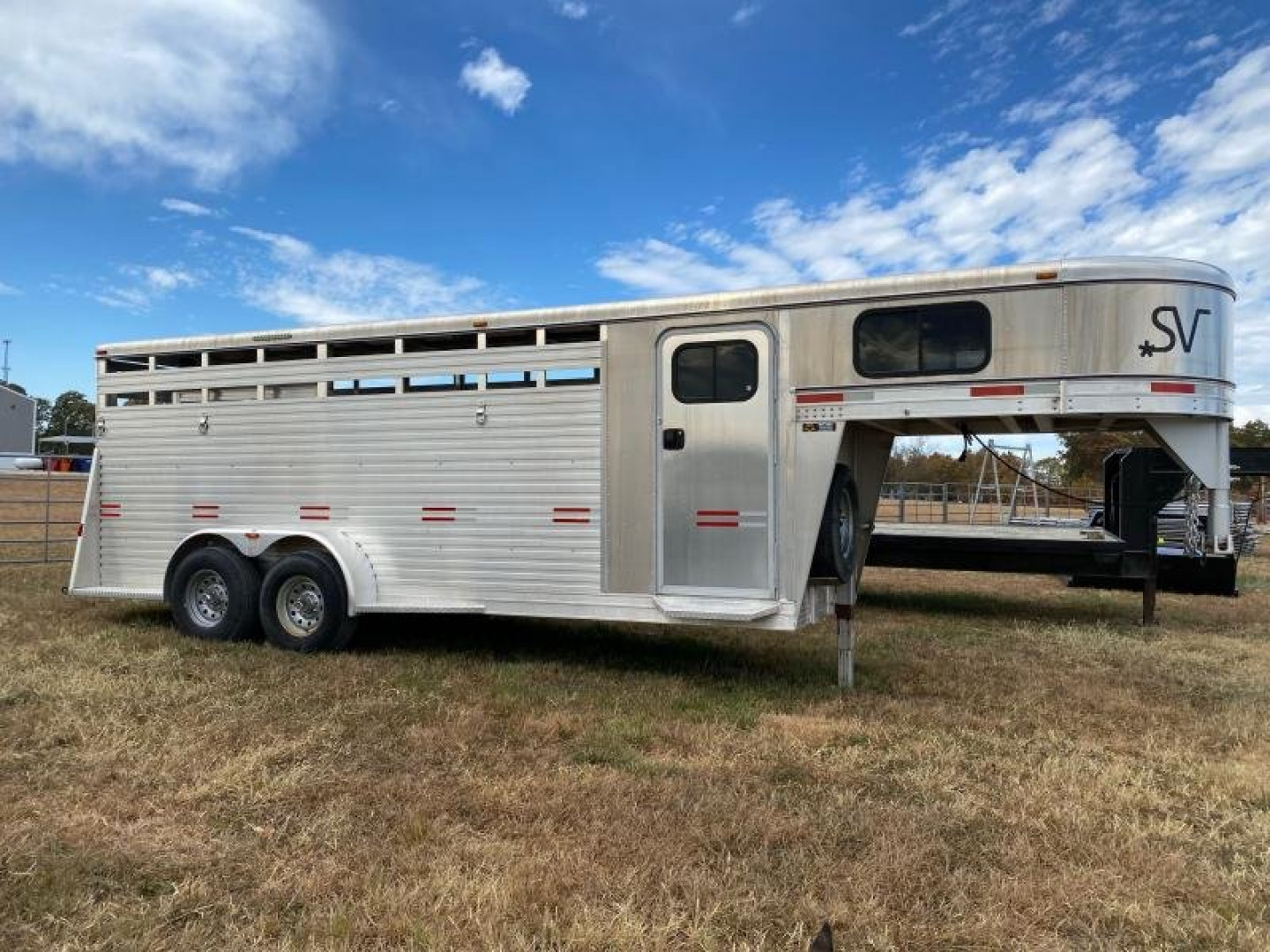 Used 2016 Other WW Horse Trailer