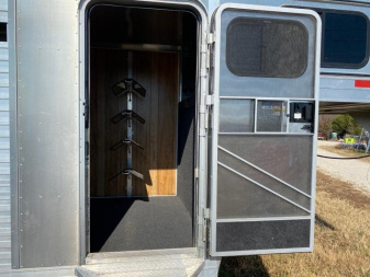 Used 2016 Other WW Horse Trailer
