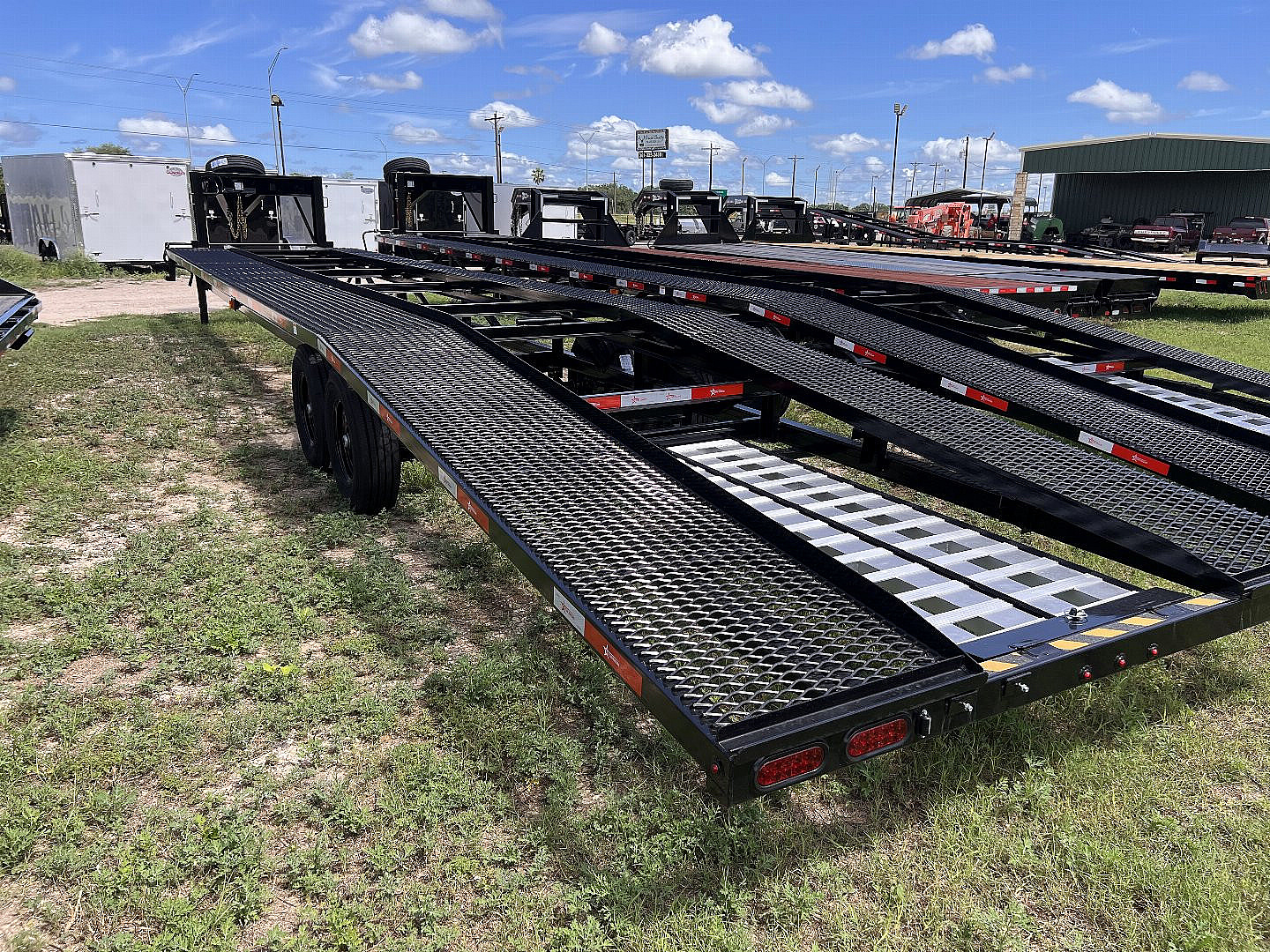New 2025 5 Star Trailers 40ft Gooseneck Car Hauler