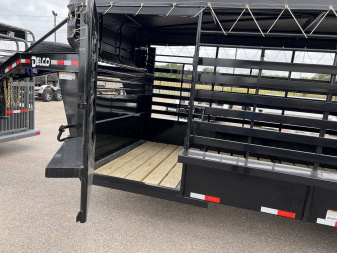New 2025 Delco Trailers 6.8x20ft Gooseneck Livestock Trailer