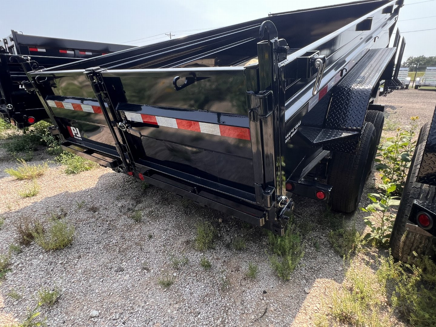 New 2024 PJ Trailers 83x16ft Gooseneck Dump Trailer