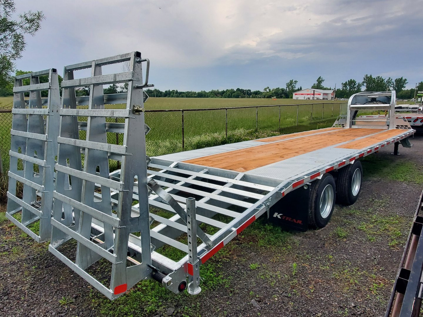 New 2025 K-TRAIL 25 + 5 30K Gooseneck Equipment Trailer