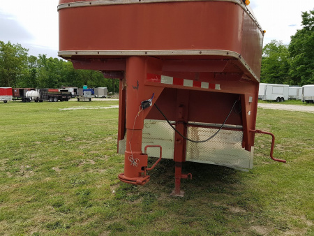 Used 1994 Featherlite Trailers 2 Horse slant Gooseneck Stock / Stock Combo Trailer