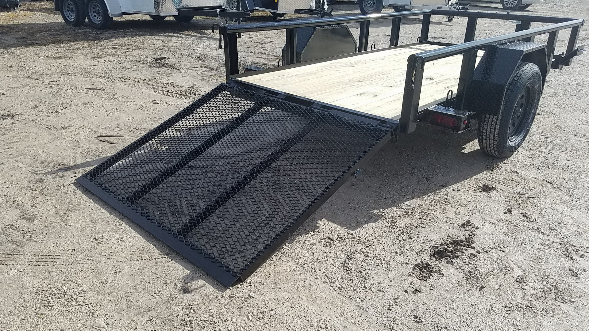 New 2025 MEB 5x10 Pipetop Utility Trailer W/Ramp