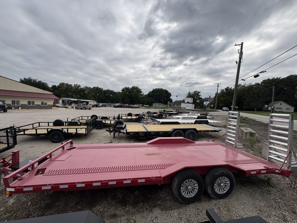 New 2024 Sure-Trac 8.5 x 22 (20+2) Full-Width Equipment Trailer Equipment Trailer