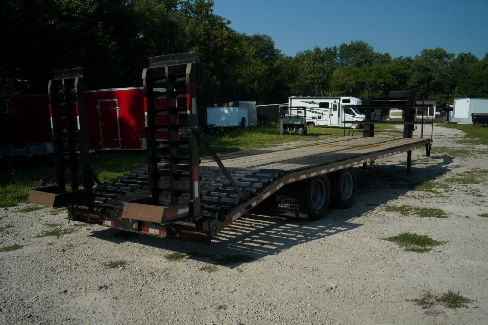 Used 2023 Kaufman Trailers 25+5 Gooseneck Deckover Trailer