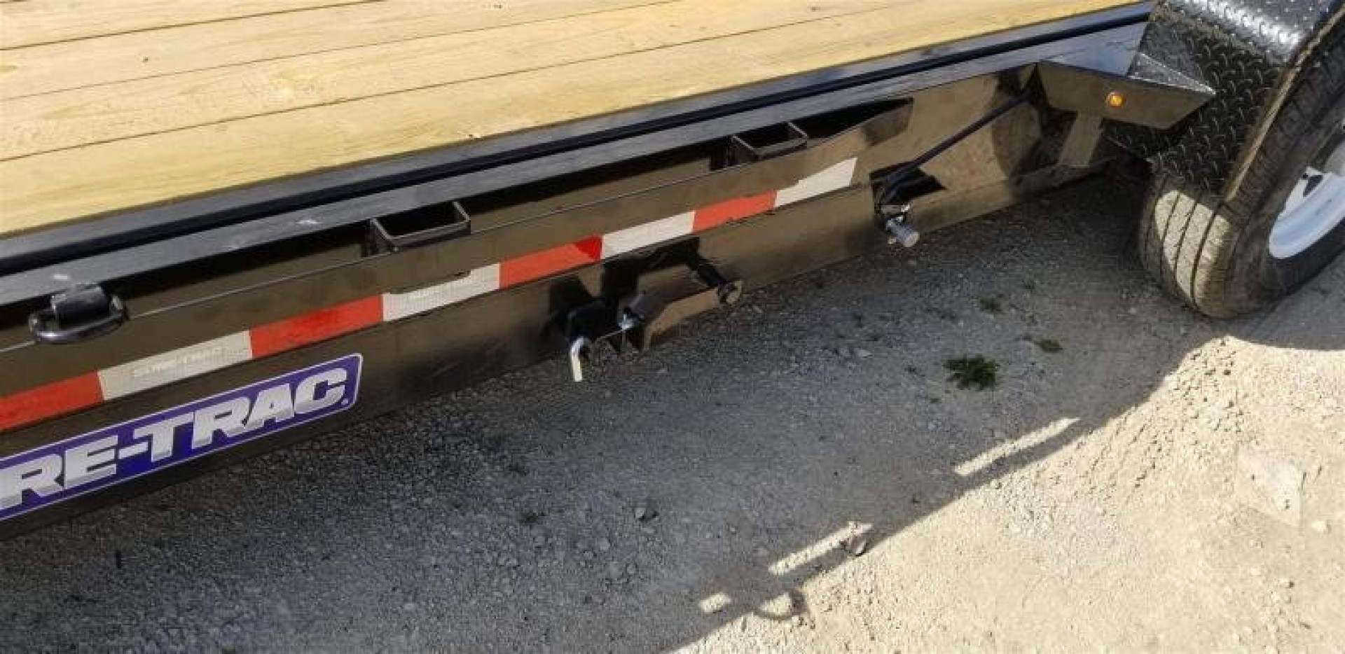 New 2024 SURE-TRAC 7x18+4 Equipment Trailer w/ Gravity Lock Valve
