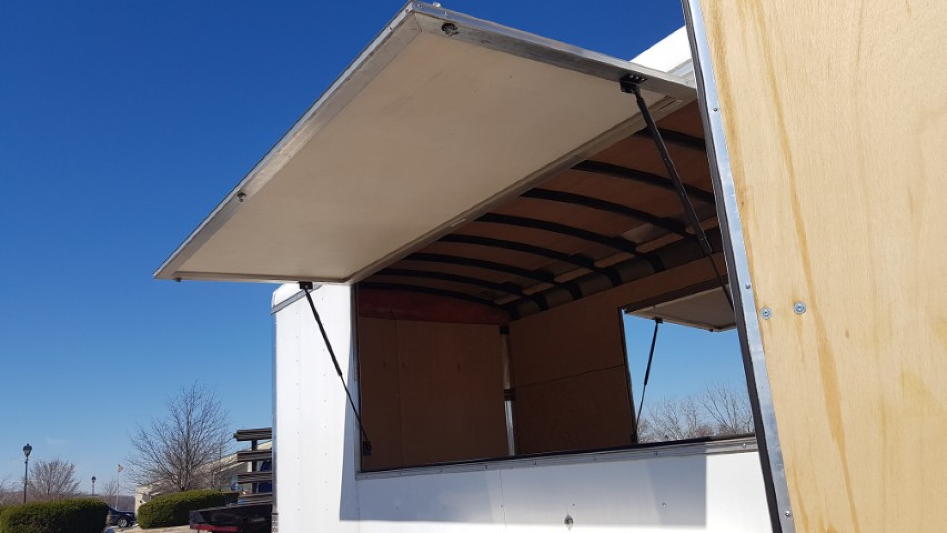New 2023 Interstate I 716 TA3 Concession trailer