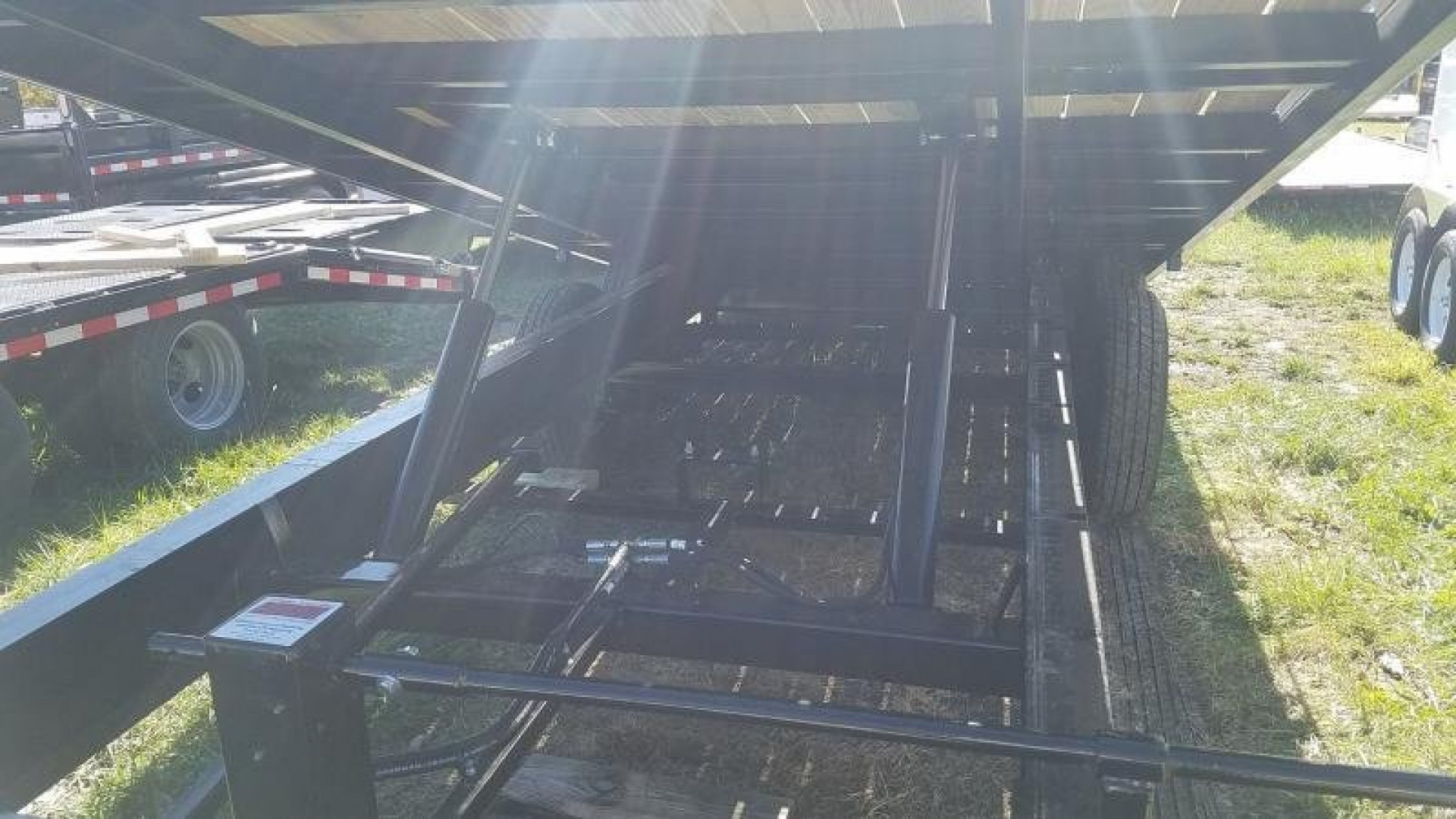 New 2025 Sure-Trac 8.5 x 22 Powertilt Deckover 14K