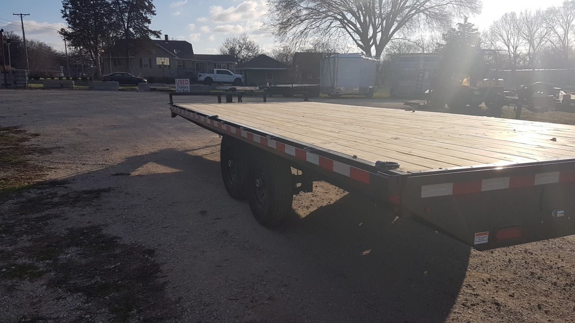 New 2025 Sure-Trac 8.5x20 Deckover Flatbed Trailer w/Ramps 15K
