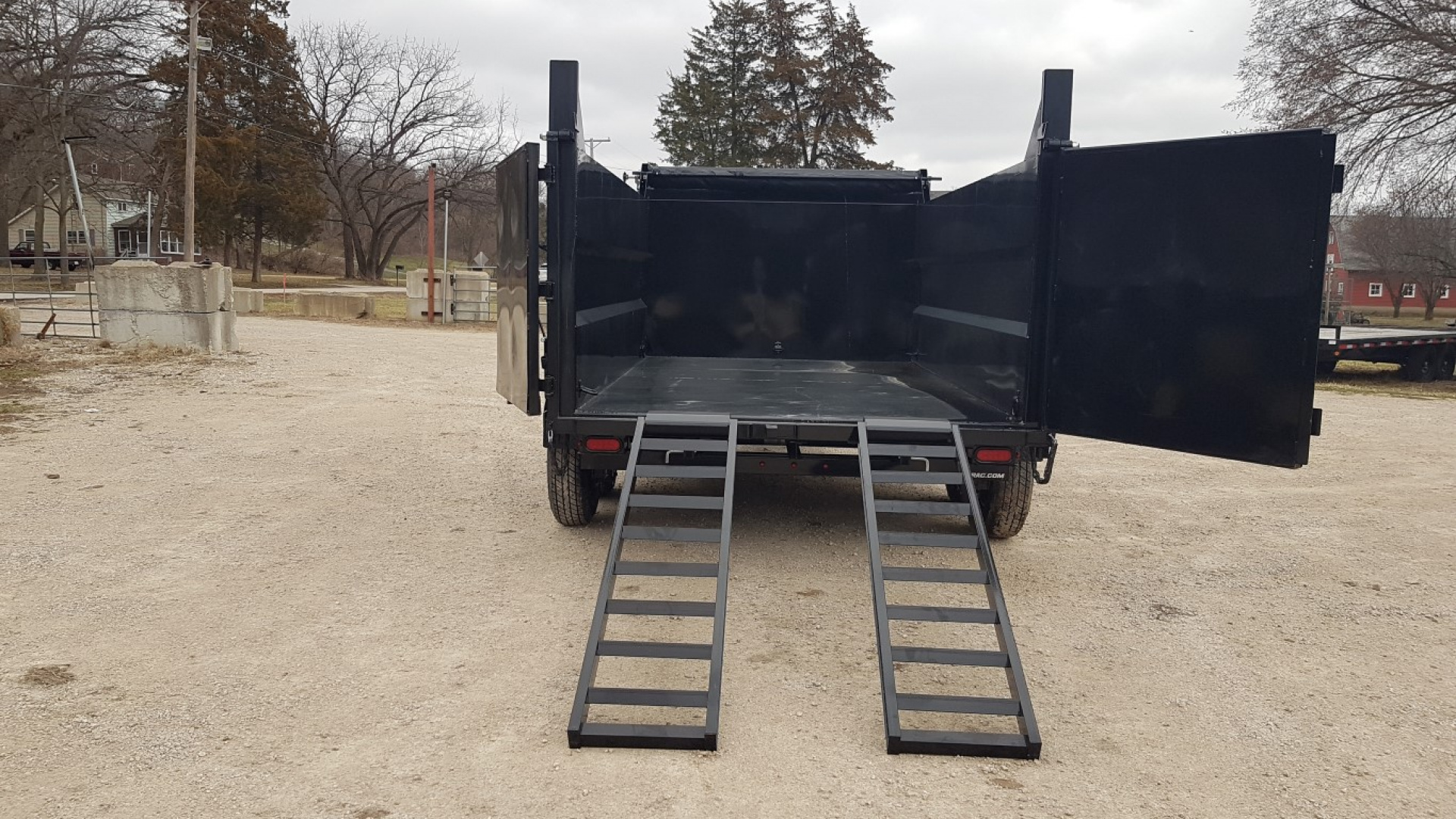New 2027 Sure-Trac 82x12 Telescopic Dump Trailer w/4' Sides 14k