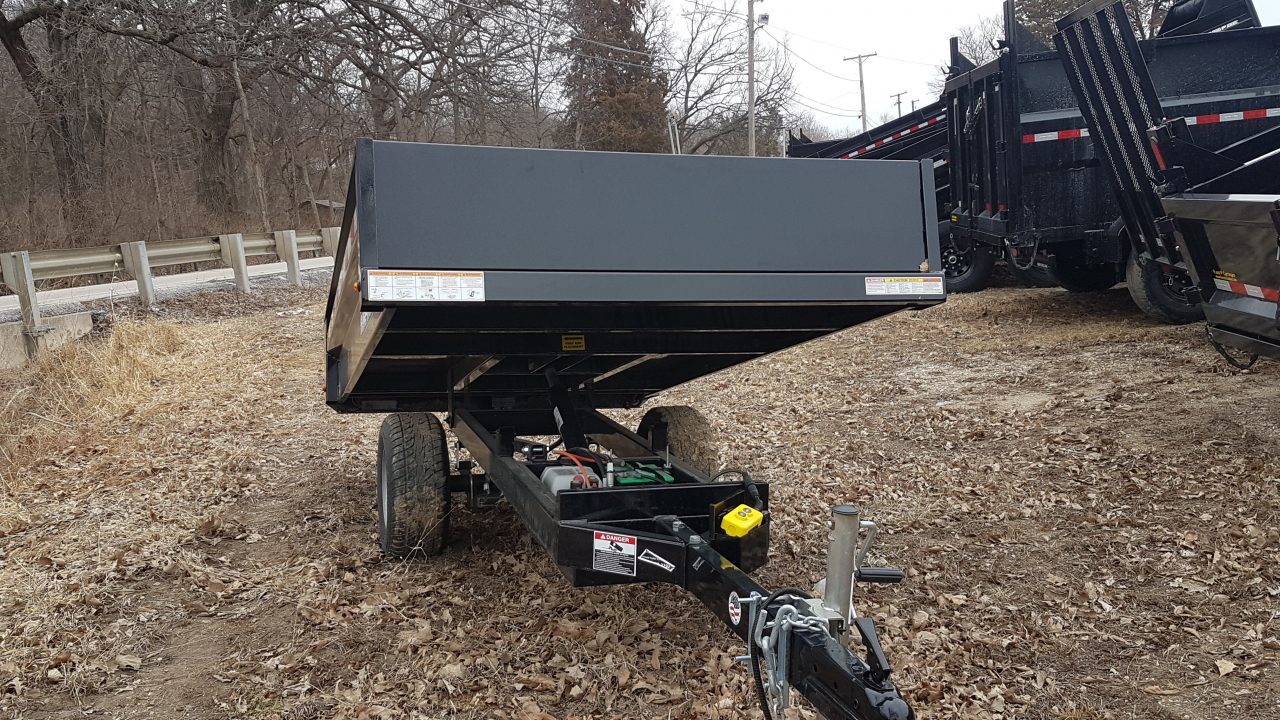 New 2025 Sure-Trac 4.5x8 Utility Dump Trailer w/Ramps 3000#