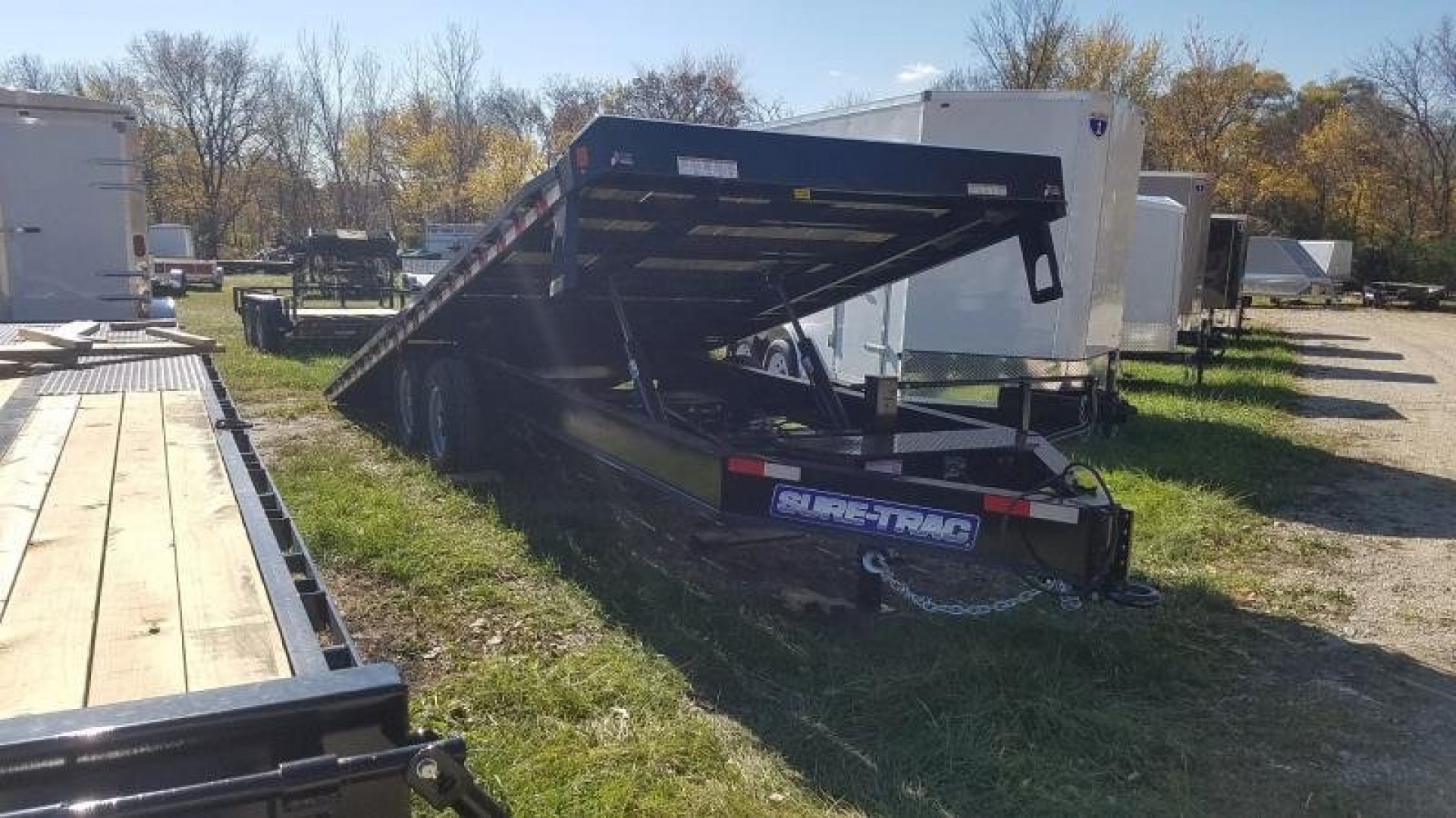 New 2023 Sure Trac 8 5x22 Power Tilt Equipment Deckover Trailer 15k