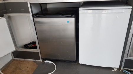 Used 2019 R&R 8.5 x 18 VDCP Aluminum Enclosed Toy Hauler Cargo Trailer