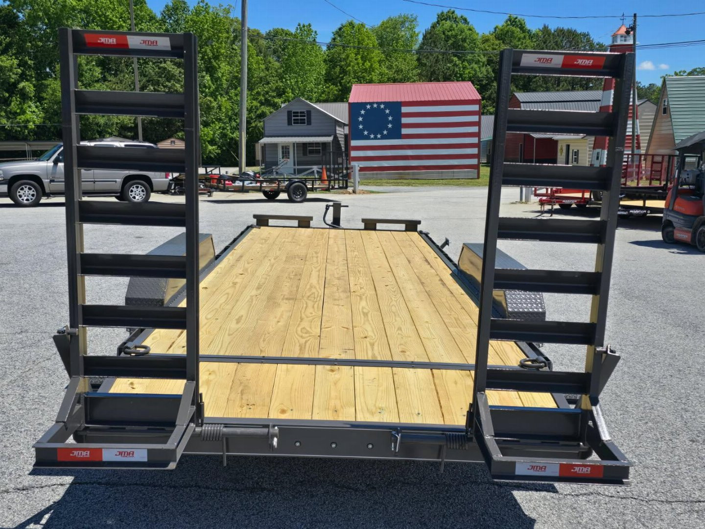 New 2025 82X20 14K EQUIPMENT HAULER WITH MESH CHAIN BOX & RUB RAIL