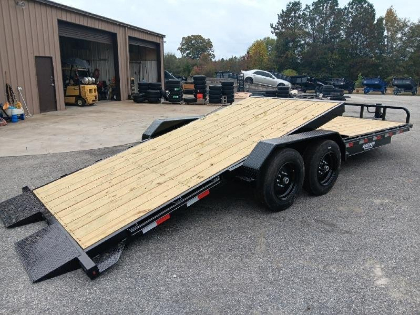 New 2025 JOBSITE 17K 22' TILT EQUIPMENT TRAILER