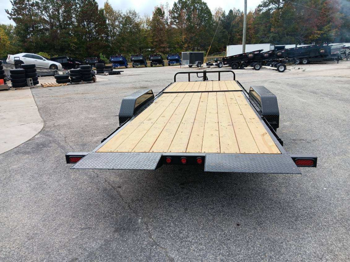 New 2025 JOBSITE 17K 22' TILT EQUIPMENT TRAILER