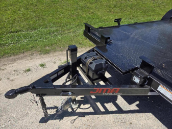 New 2025 82X20 DELUXE 10K STEEL FLOOR CAR HAULER DELUXE SERIES MODEL WITH 2 BRAKES, WINCH PLATE & BATTERY BOX