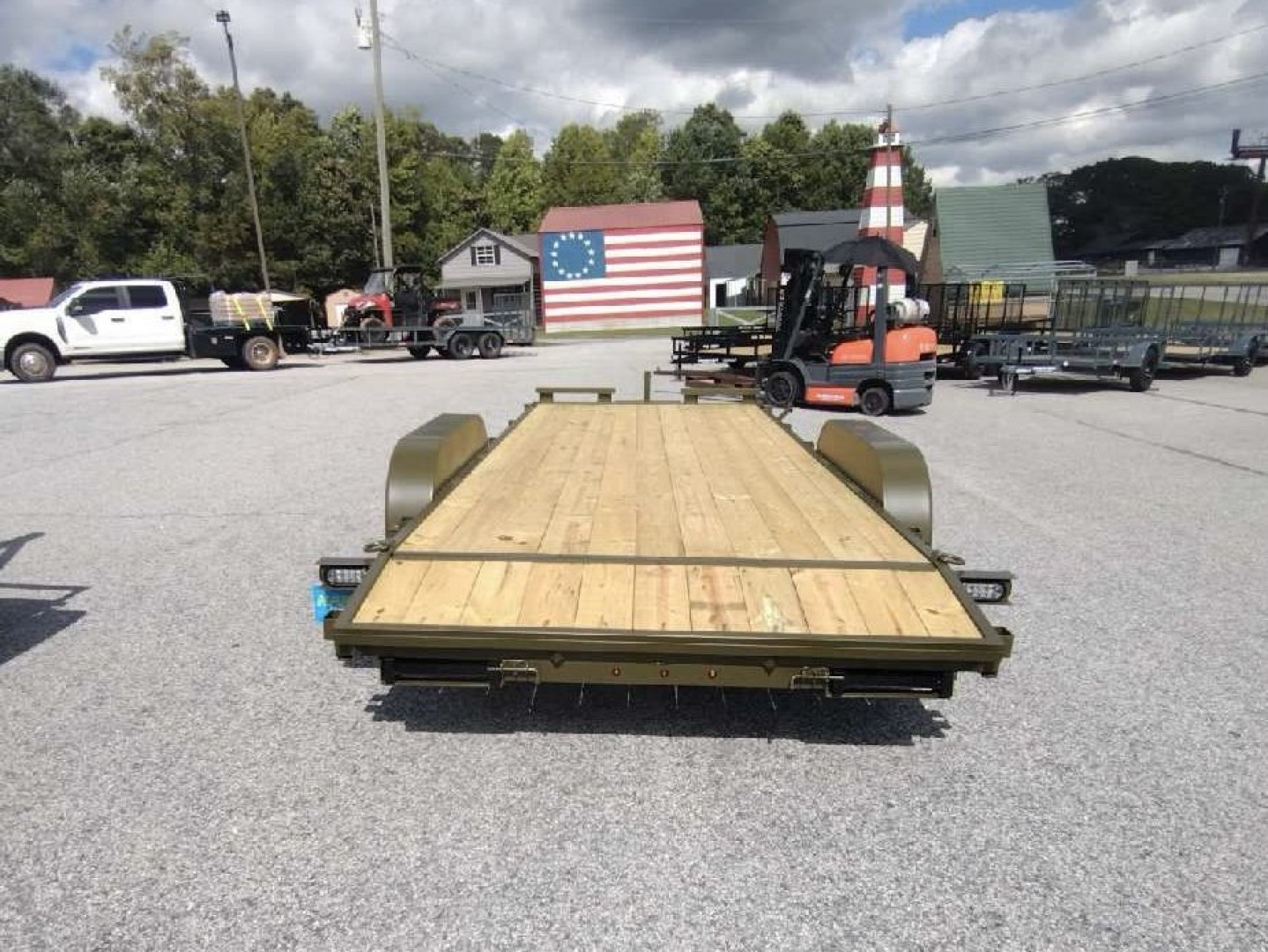 New 2025 DELUXE 82X20 10K WOOD FLOOR CAR HAULER WITH 2 BRAKES, WINCH PLATE & BATTERY BOX