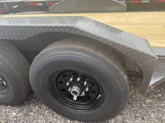 New 2025 Diamond C Trailers HDT 207 20X82 PACESETTER Equipment Trailer