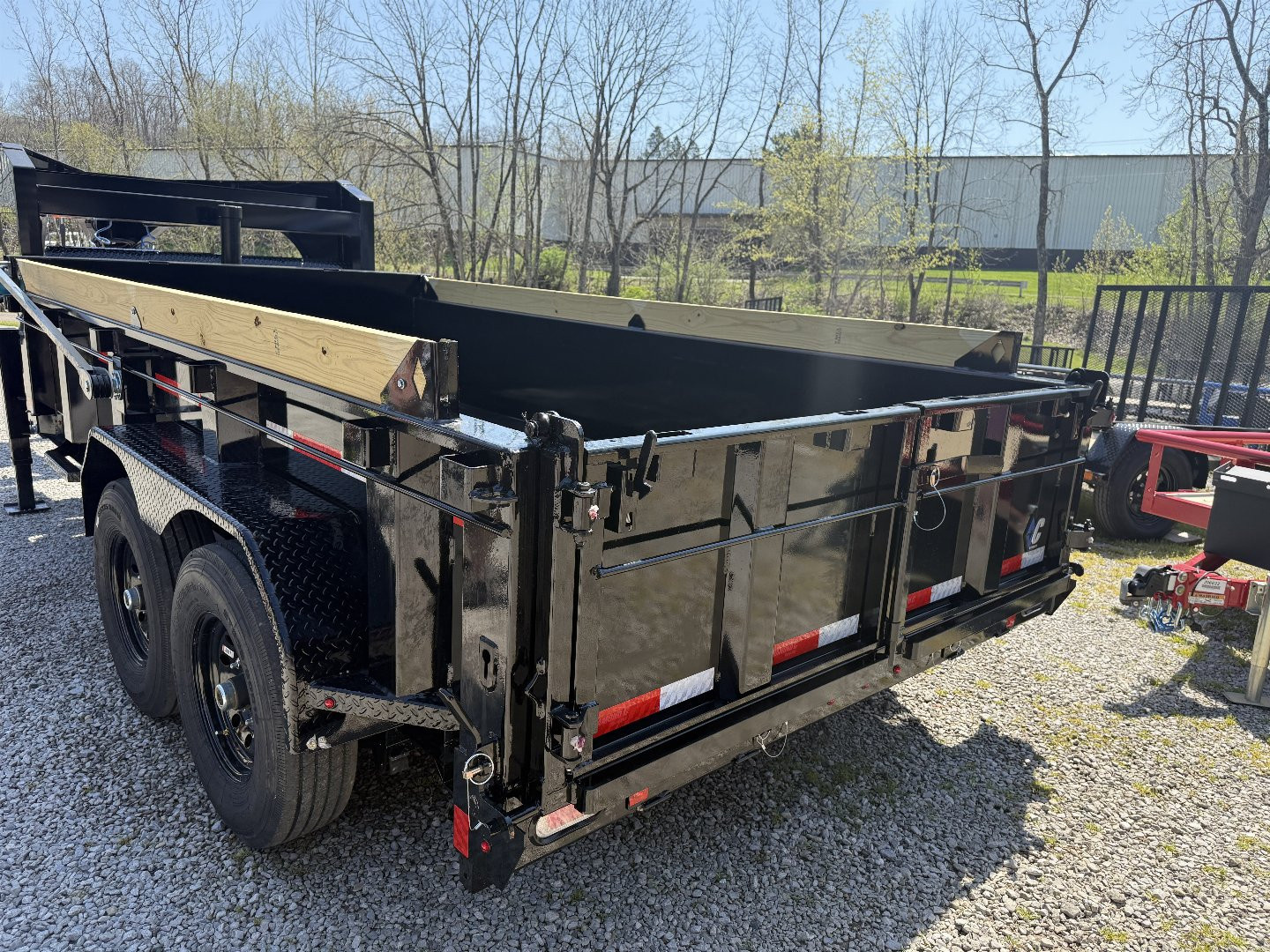 New 2025 Diamond C Trailers LPT-GN 207 14X82 Dump Trailer