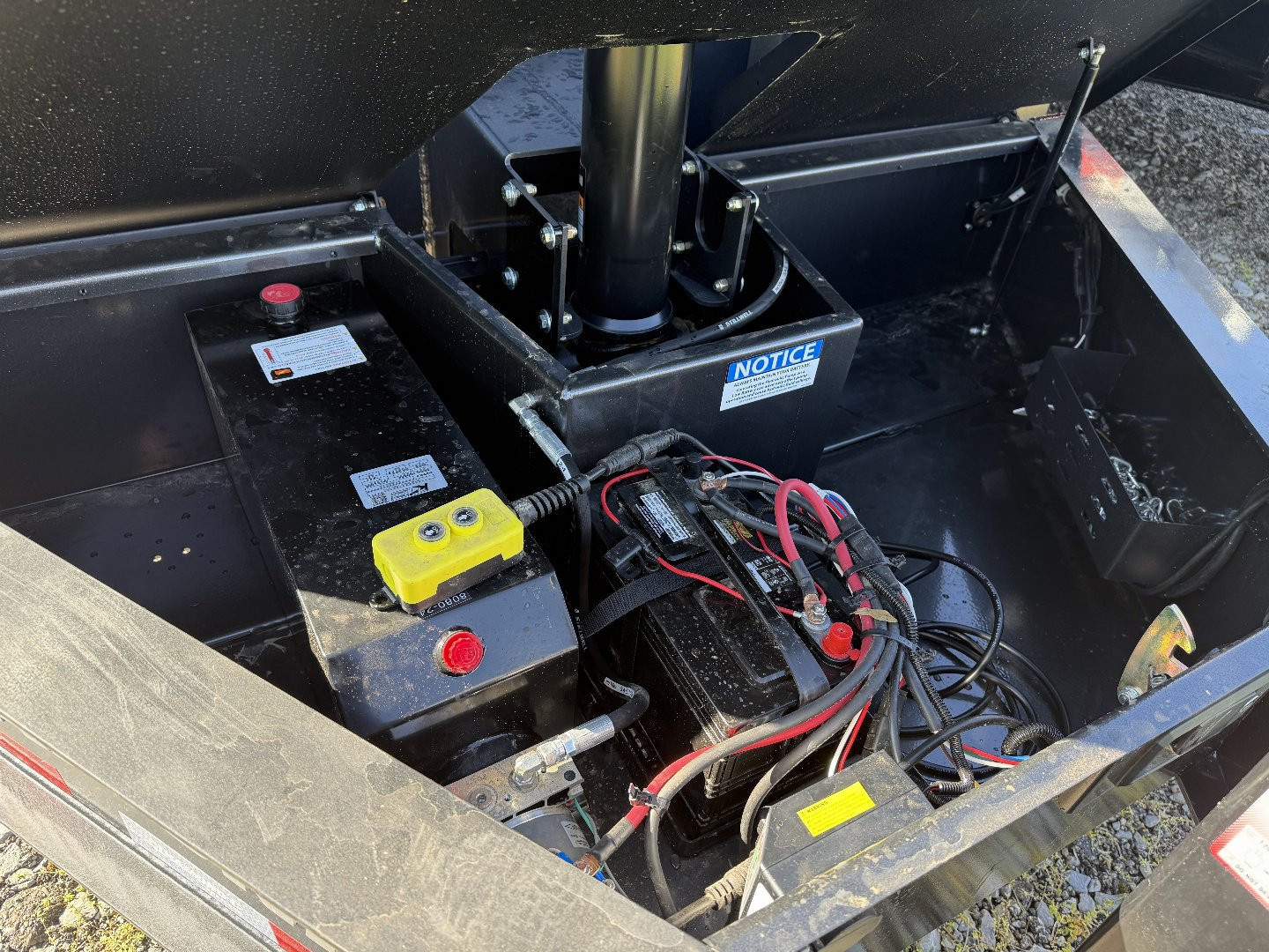 New 2025 Diamond C Trailers LPT 207 14X82 Dump Trailer